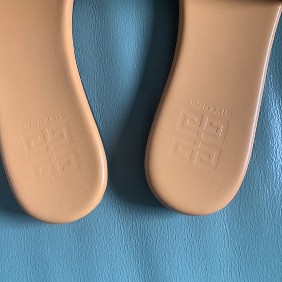 Givenchy 4G Raffia Slide Sandal - Picture 4 of 12